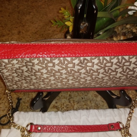 CLUTCH/PURSE - Picture 6 of 8